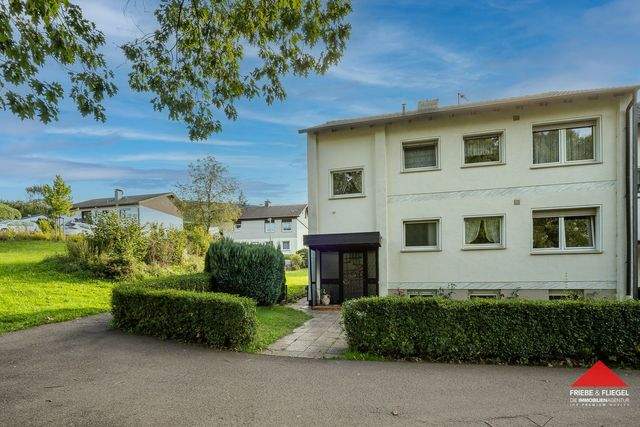 Reihenendhaus mit schönem Garten und Garage in Meinerzhagen - Außenansicht