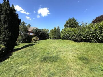 Großes Zweifamilienhaus in ruhiger Sackgassenlage von Kierspe - Garten