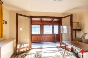 Gemütliches Wochenendhaus mit Garage in Meinerzhagen-Haumche - Wohnzimmer