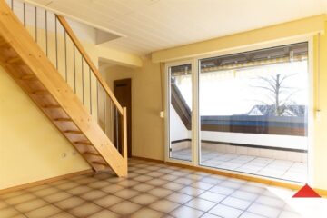 Schöne 4-Zimmer Eigentumswohnung mit großer Garage - Wohnen