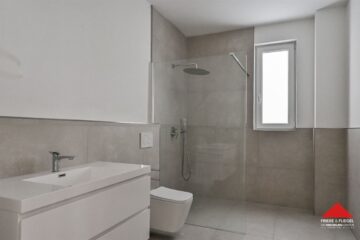 Neubau Mehrfamilienhaus mit Kfz-Stellplätzen in Gummersbach - Bad 1