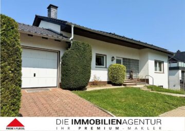 Schönes Einfamilienhaus mit Einliegerwohnung, Garage und Carport, 58540 Meinerzhagen, Haus